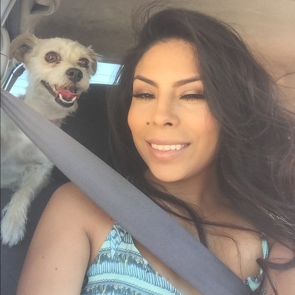 Meet your Posher, Angelica