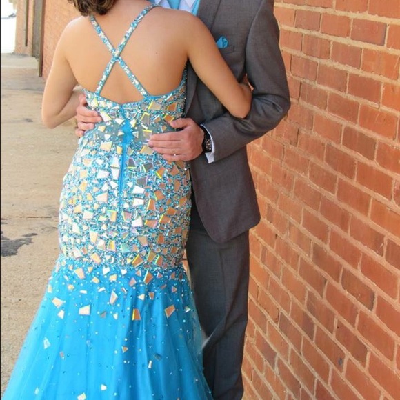 Prom dress for sale!! - Picture 2 of 4