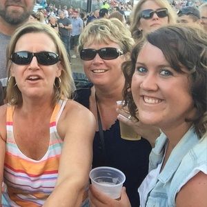 Meet your Posher, Carissa