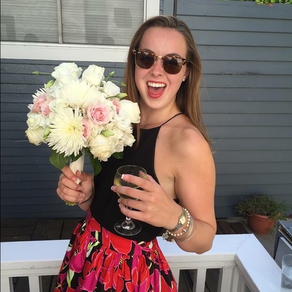 Meet your Posher, Bridget - Picture 2 of 2