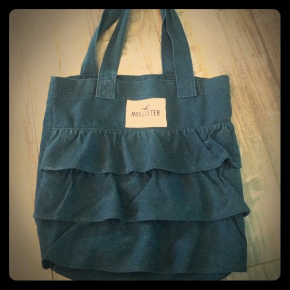Cute Navy blue Hollister bag!