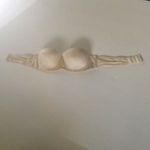 Padded strapless bra