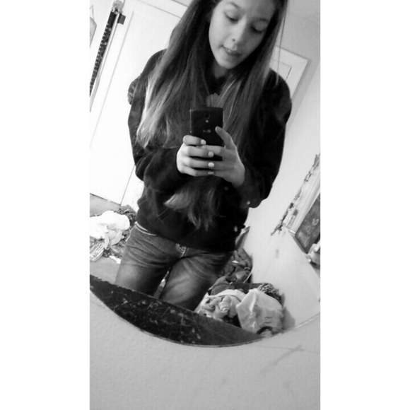 Meet your Posher, Alexandria - Picture 1 of 1