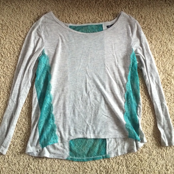 long sleeve American Eagle shirt