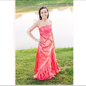 Beautifull pink/coral/gold formal gown!!