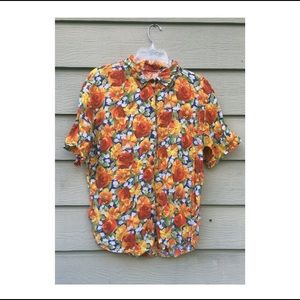 Hawaiian collared top