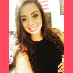 Meet your Posher, Itzel