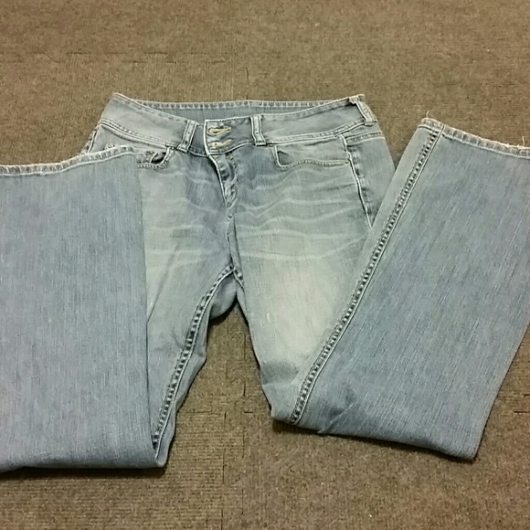 Boot cut jeans