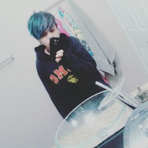 Meet your Posher, Devin