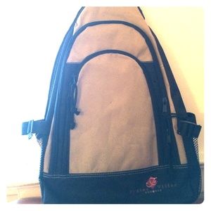 2 for $10! Across the shoulder bag 🎽2 for 10!