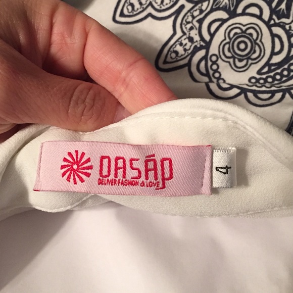 SOLD White Oasap tuxedo shirt. - Picture 4 of 4