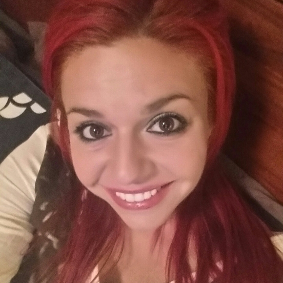 Meet your Posher, Ashley - Picture 1 of 1