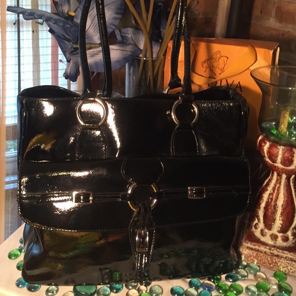 BCBG Handbags - BCBG Shoulder Bag
