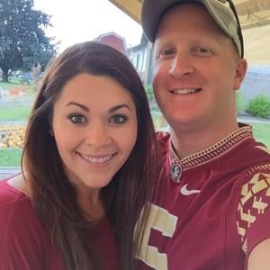 Meet your Posher, Casey