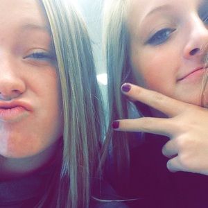 Meet your Posher, Allyson