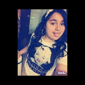 Meet your Posher, Elisa