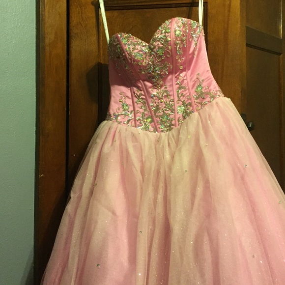 Pink prom dress - Picture 4 of 4