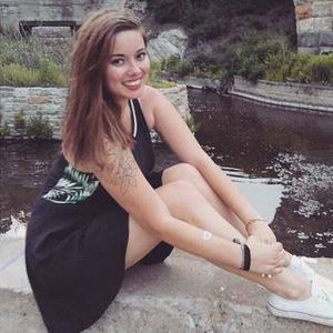 Meet your Posher, Brittney