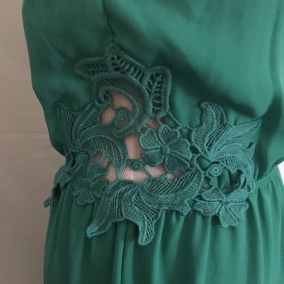 Green Dress - Picture 3 of 4