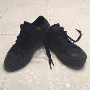Youth All Black Converse Kid's Size 11