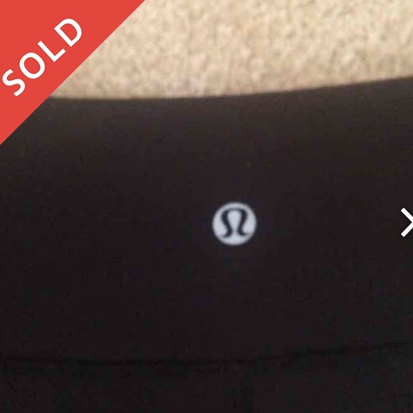 Lululemon black cropped leggings