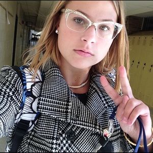 Meet your Posher, Sydney