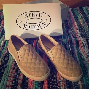 Steve Madden Slip-on Sneakers