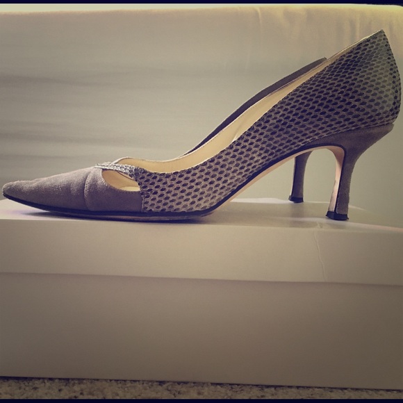 Jimmy Choo timeless & classic heel