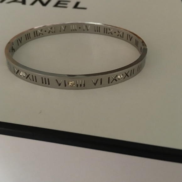 Bracelet - Picture 1 of 1