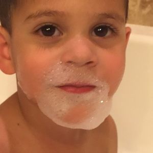 Meet your Posher, Mikie