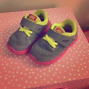 Toddler size 5 Nikes