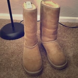 Uhgg authentic boots