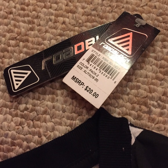 NWT tee - Picture 2 of 3