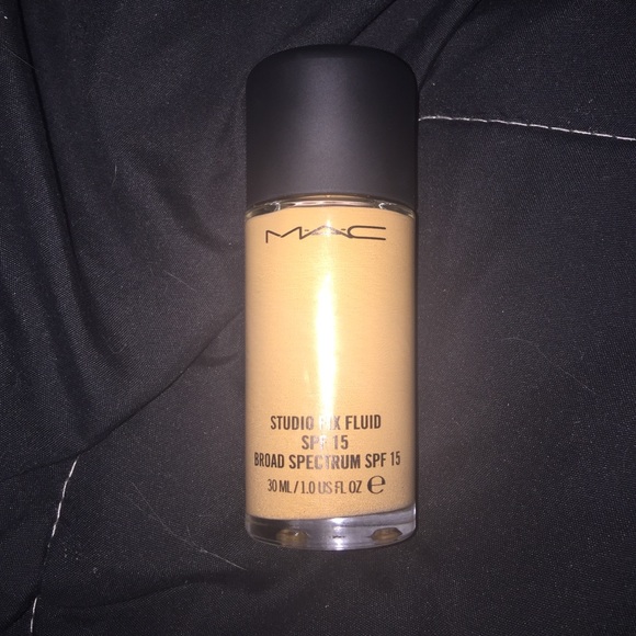 MAC Studio Fix Fluid