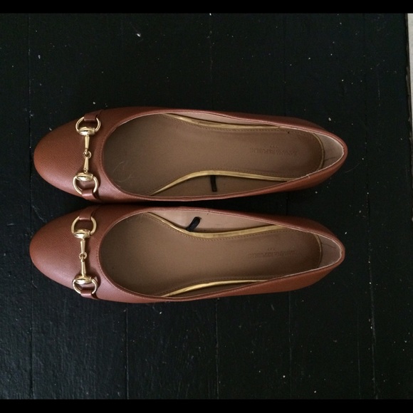 Banana republic flats