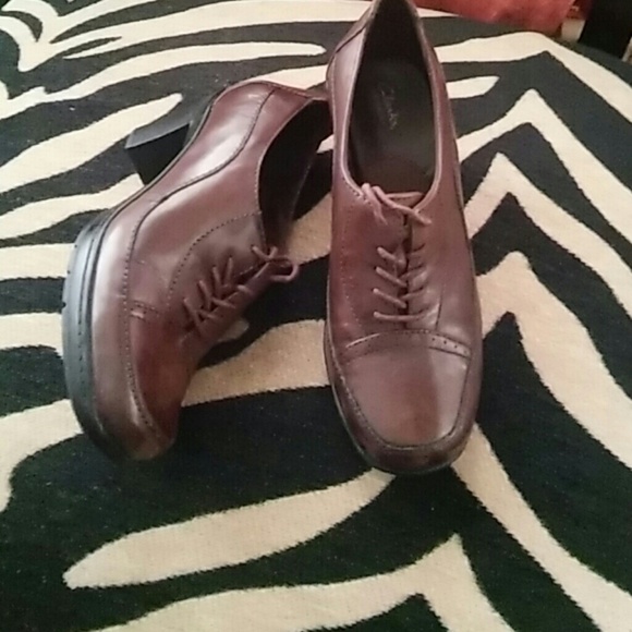 Shoes by Clarks size 6M