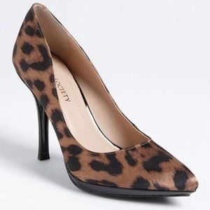 Sole Society // Leopard Satin Pump