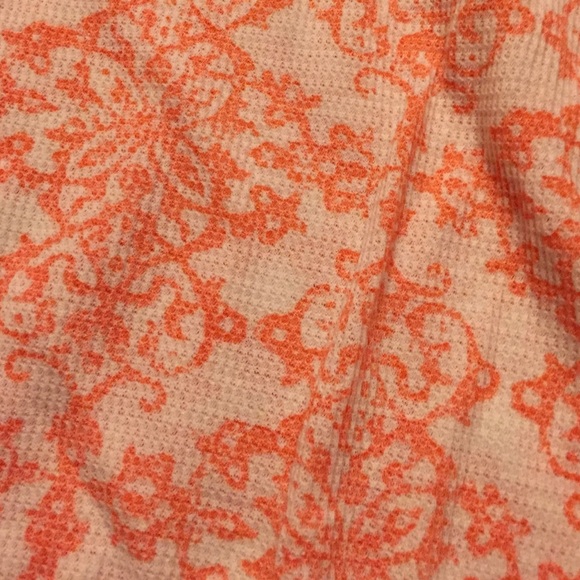 Thermal material tee - Picture 2 of 3
