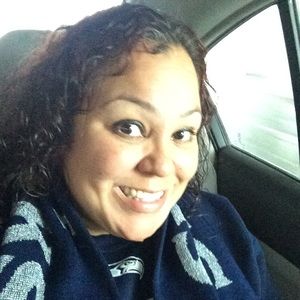 Meet your Posher, Ofelia