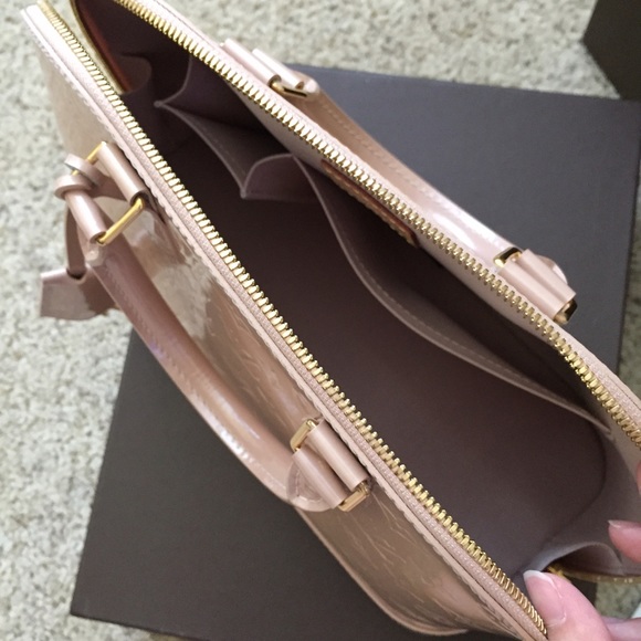 Louis Vuitton Alma PM Vernis Rose Florentin - Picture 3 of 6