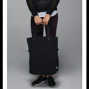 Final Sale! Lululemon Rejuvenate bag