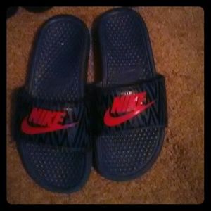 Nike slides