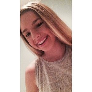 Meet your Posher, Carolyn