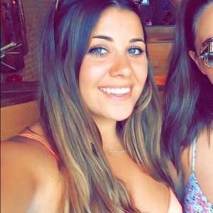 Meet your Posher, Lexy