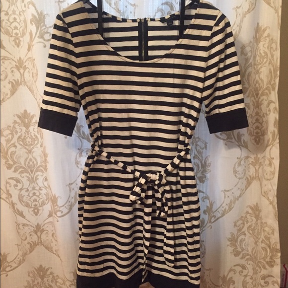 Banana Republic Outlet Navy & White Striped Dress