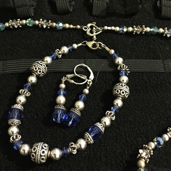 Silver NWOT Necklace, Bracelet, & Earrings ❤️WB CP