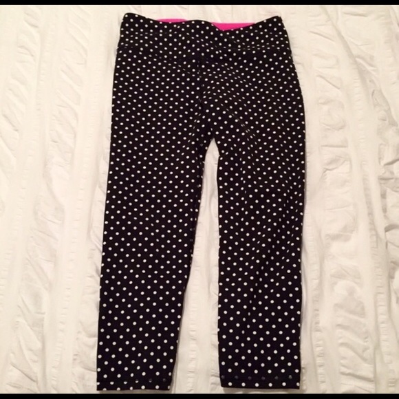 Victoria's Secret VSX crop leggings