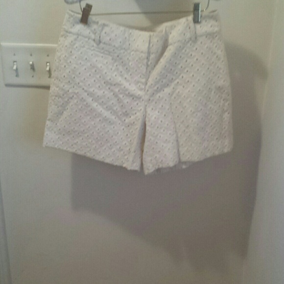 NWT LOFT Eyelet cream-colored shorts