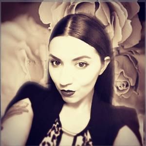 Meet your Posher, Karmina