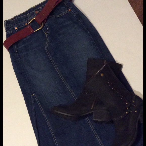Levi's long denim skirt